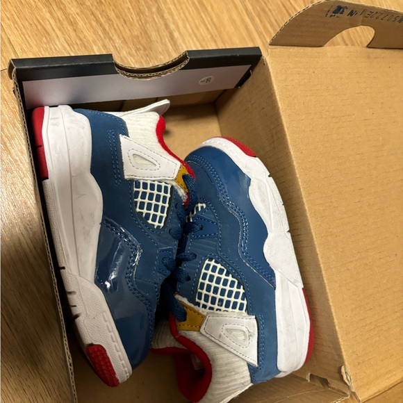 Jordan’s - Picture 2 of 8